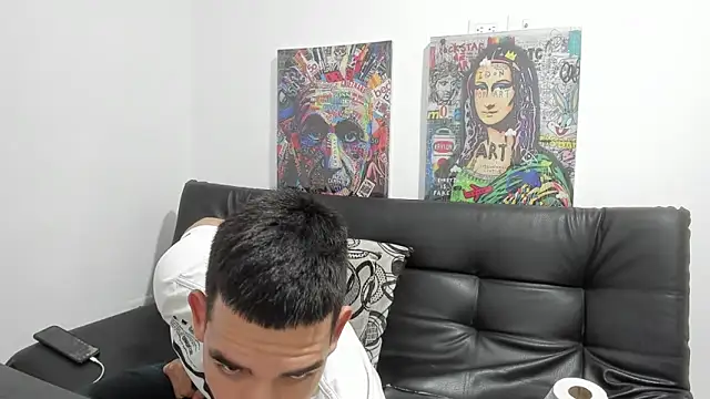 Snapshot of Mike3Xxx chatting on September 23, 2025, 12:17 am Mike3Xxx online show from September 23, 2025, 12:17 am