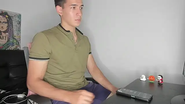 Snapshot of Mike3Xxx chatting on October 26, 2025, 8:53 pm Mike3Xxx online show from October 26, 2025, 8:53 pm