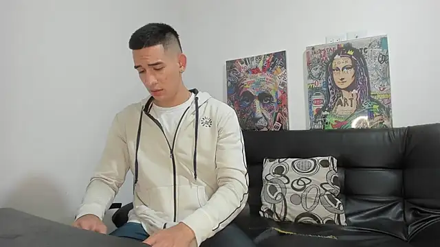 Snapshot of Mike3Xxx chatting on September 27, 2025, 1:56 am Mike3Xxx online show from September 27, 2025, 1:56 am