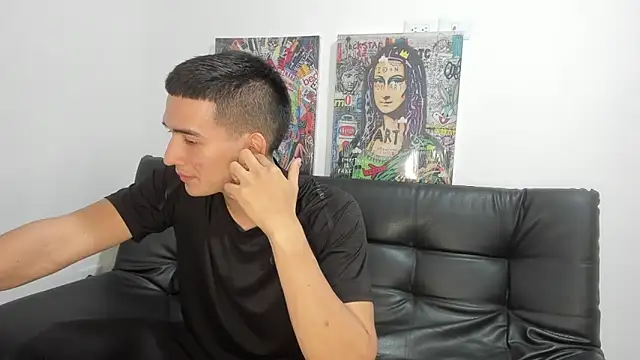 Snapshot of Mike3Xxx chatting on September 18, 2025, 2:03 am Mike3Xxx online show from September 18, 2025, 2:03 am