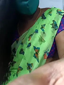 Snapshot of TAMIL_ELAKKIYA chatting on November 9, 2025, 4:05 am TAMIL ELAKKIYA online show from November 9, 2025, 4:05 am