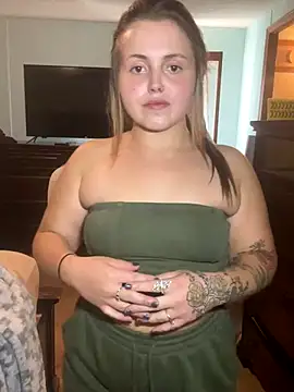 Snapshot of JuicyExxxperience chatting on October 12, 2025, 8:54 pm JuicyExxxperience online show from October 12, 2025, 8:54 pm