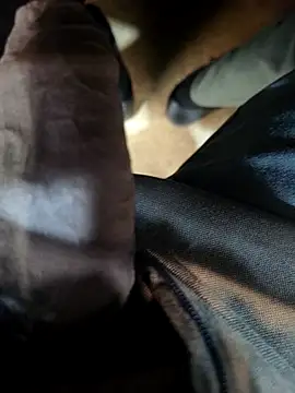 Snapshot of hotboy43339 chatting on September 23, 2025, 11:39 am hotboy43339 online show from September 23, 2025, 11:39 am