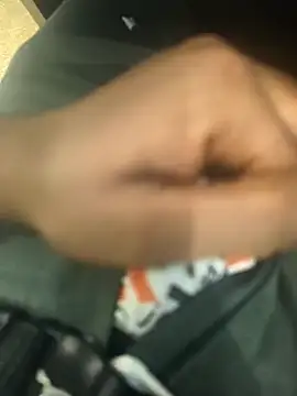 hotboy43339 online show from December 23, 2025, 9:41 am