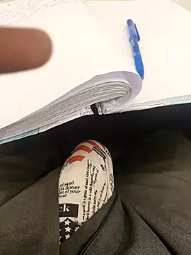 Snapshot of hotboy43339 chatting on October 28, 2025, 9:41 am hotboy43339 online show from October 28, 2025, 9:41 am