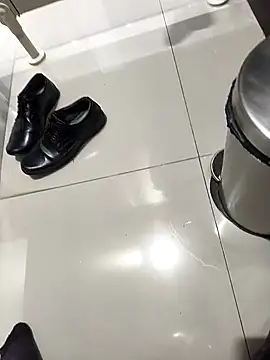 Snapshot of hotboy43339 chatting on October 19, 2025, 1:30 am hotboy43339 online show from October 19, 2025, 1:30 am