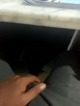 Snapshot of hotboy43339 chatting on September 21, 2025, 9:03 am hotboy43339 online show from September 21, 2025, 9:03 am