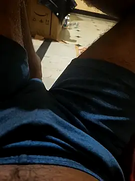 Snapshot of hotboy43339 chatting on October 13, 2025, 2:40 pm hotboy43339 online show from October 13, 2025, 2:40 pm