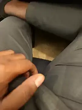 Snapshot of hotboy43339 chatting on October 21, 2025, 2:44 am hotboy43339 online show from October 21, 2025, 2:44 am