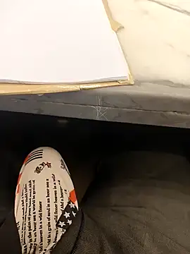 Snapshot of hotboy43339 chatting on October 10, 2025, 9:10 am hotboy43339 online show from October 10, 2025, 9:10 am