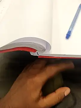 Snapshot of hotboy43339 chatting on October 9, 2025, 9:32 am hotboy43339 online show from October 9, 2025, 9:32 am