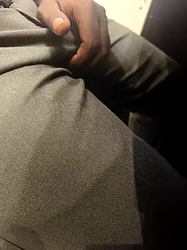 Snapshot of hotboy43339 chatting on October 6, 2025, 9:54 am hotboy43339 online show from October 6, 2025, 9:54 am