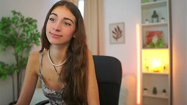 Snapshot of Sophie__Nice chatting on September 20, 2025, 1:16 pm Sophie Nice online show from September 20, 2025, 1:16 pm