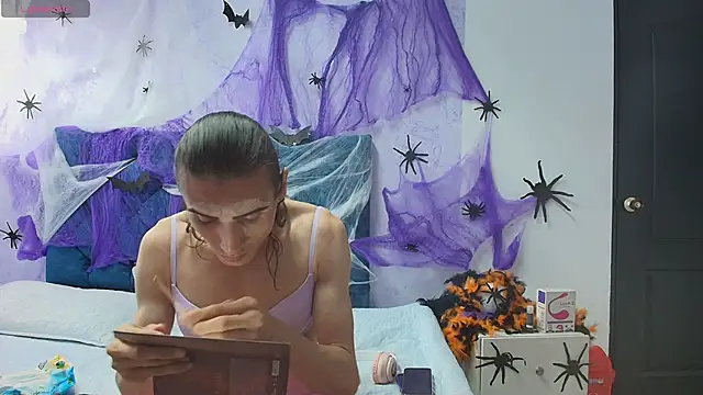 Snapshot of shantala_nastasiia chatting on October 13, 2025, 1:02 pm shantala nastasiia online show from October 13, 2025, 1:02 pm