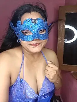 Snapshot of MEERAcle chatting on September 30, 2025, 8:37 pm MEERAcle online show from September 30, 2025, 8:37 pm