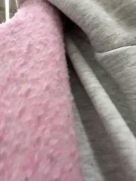 Only April online show from November 10, 2025, 11:26 am