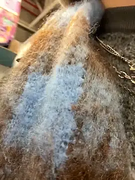 Only April online show from November 27, 2025, 5:41 am