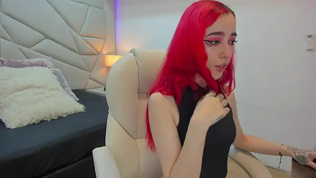 persefone 333 online show from September 17, 2025, 7:49 pm