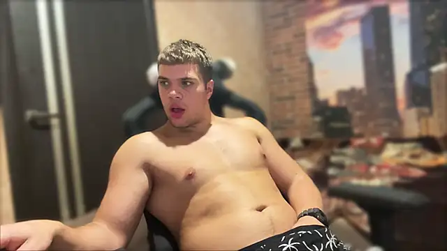 Snapshot of MusclePhantom chatting on October 8, 2025, 8:09 pm MusclePhantom online show from October 8, 2025, 8:09 pm