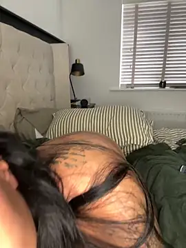 Snapshot of BELLABLACKXUK chatting on October 16, 2025, 11:07 am BELLABLACKXUK online show from October 16, 2025, 11:07 am