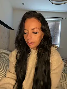 Snapshot of BELLABLACKXUK chatting on October 4, 2025, 3:13 pm BELLABLACKXUK online show from October 4, 2025, 3:13 pm