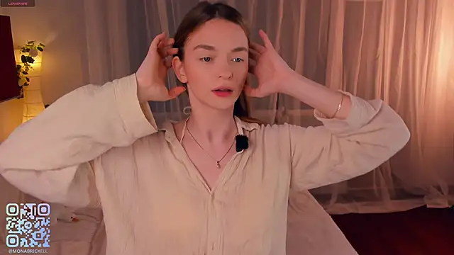 Snapshot of MarianFares chatting on October 20, 2025, 7:25 pm MarianFares online show from October 20, 2025, 7:25 pm