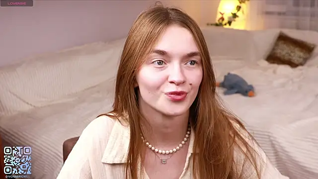 Snapshot of MarianFares chatting on October 10, 2025, 10:54 pm MarianFares online show from October 10, 2025, 10:54 pm