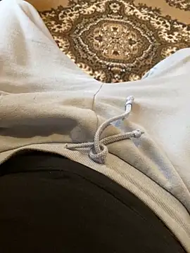 wwwiiilll online show from October 19, 2025, 5:43 am