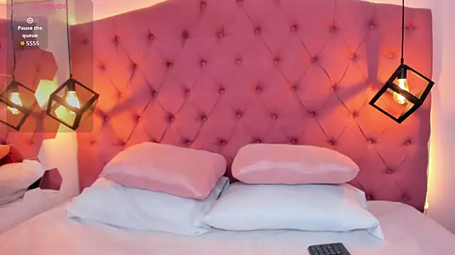 Snapshot of HannaPotther chatting on October 2, 2025, 11:35 am HannaPotther online show from October 2, 2025, 11:35 am