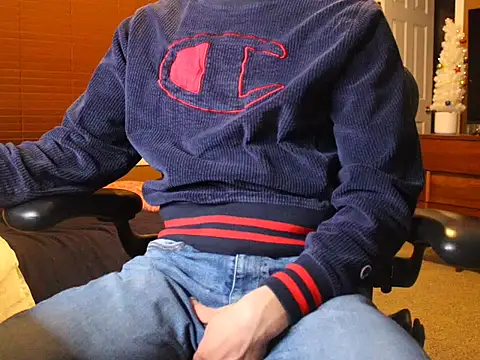 jjjjjfive online show from December 17, 2025, 4:50 am