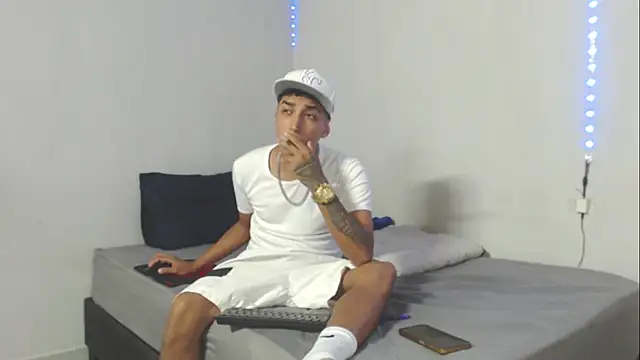 Snapshot of partdemonlatin666 chatting on October 30, 2025, 8:28 pm partdemonlatin666 online show from October 30, 2025, 8:28 pm