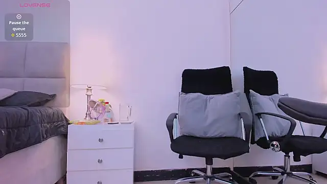 AbbySaennz online show from September 15, 2025, 7:36 pm