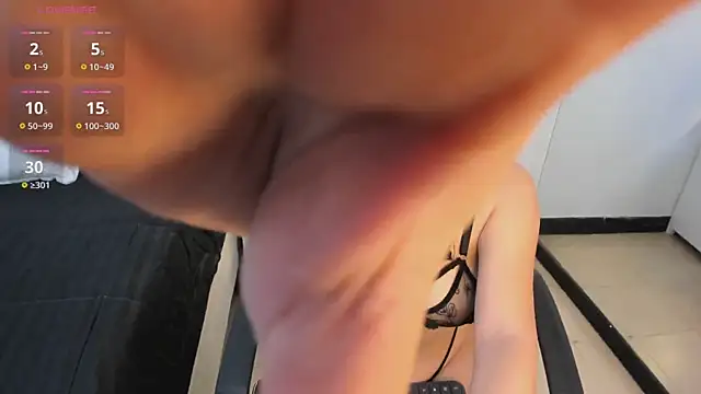 AbbySaennz online show from October 22, 2025, 7:24 pm