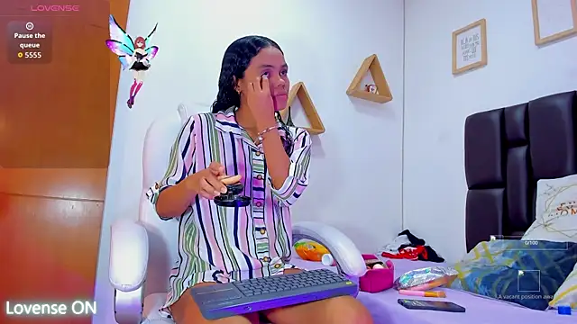 miiarod online show from November 3, 2025, 6:00 pm