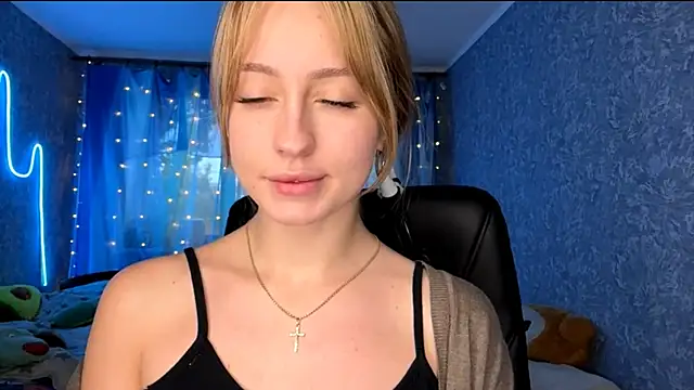 Jetta Corsacami online show from October 13, 2025, 12:07 pm