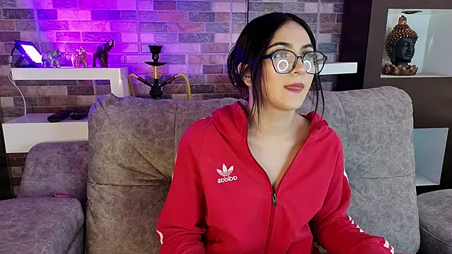 miss  ivyy online show from September 23, 2025, 9:00 pm