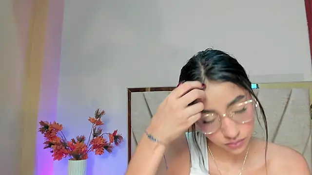 IvyJhons online show from November 26, 2025, 11:43 am