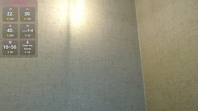 Snapshot of KimGarces chatting on October 30, 2025, 8:50 pm KimGarces online show from October 30, 2025, 8:50 pm