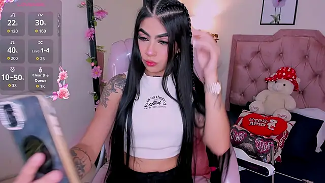 Snapshot of HannaColleman chatting on September 25, 2025, 8:15 pm HannaColleman online show from September 25, 2025, 8:15 pm