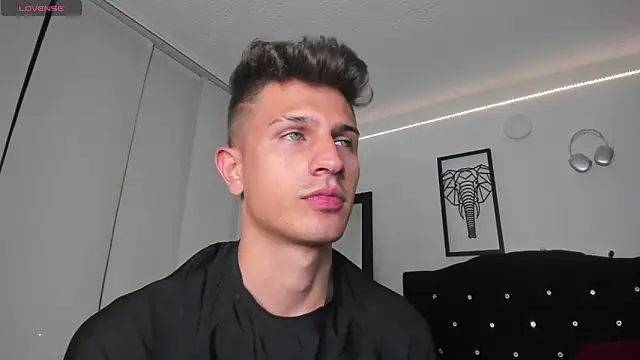 kevin ahss online show from October 27, 2025, 11:05 pm