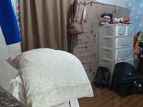 Snapshot of amazing_jane2918 chatting on October 7, 2025, 2:40 pm amazing jane2918 online show from October 7, 2025, 2:40 pm