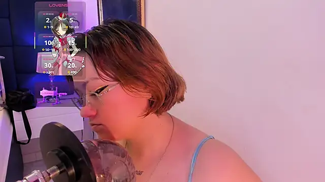 Snapshot of isa_grey_ chatting on October 19, 2025, 4:15 am isa grey online show from October 19, 2025, 4:15 am