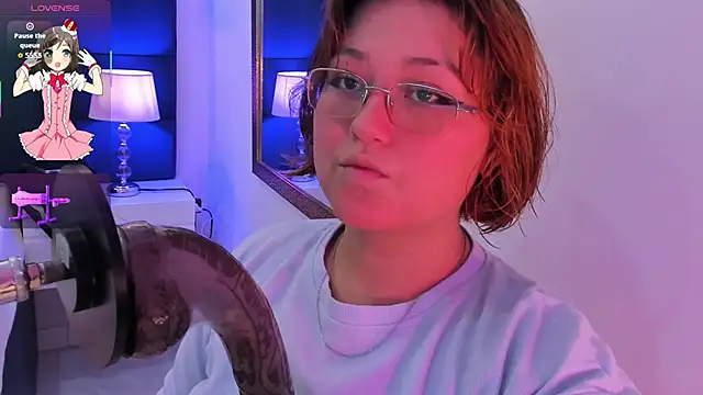 Snapshot of isa_grey_ chatting on October 17, 2025, 9:16 pm isa grey online show from October 17, 2025, 9:16 pm