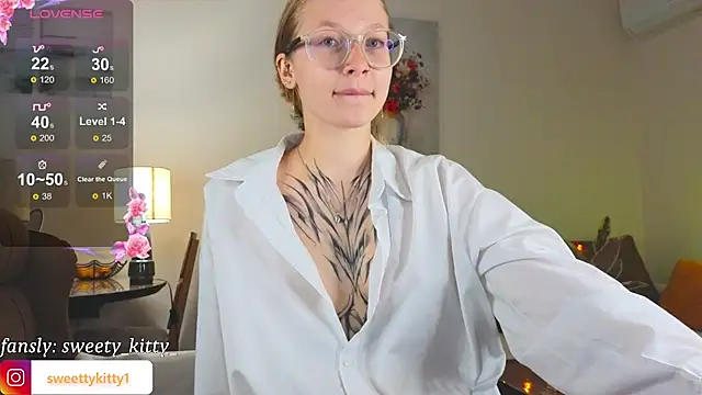 Snapshot of sweettykitty chatting on October 8, 2025, 2:29 pm sweettykitty online show from October 8, 2025, 2:29 pm