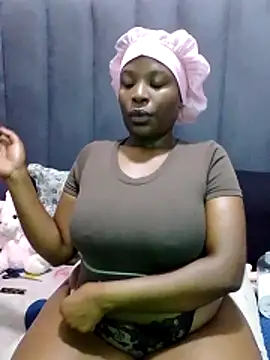 Snapshot of MrsMxx25 chatting on October 23, 2025, 4:11 am MrsMxx25 online show from October 23, 2025, 4:11 am