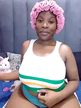 Snapshot of MrsMxx25 chatting on October 29, 2025, 7:24 pm MrsMxx25 online show from October 29, 2025, 7:24 pm