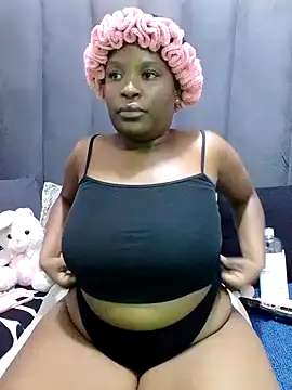 Snapshot of MrsMxx25 chatting on October 25, 2025, 11:53 am MrsMxx25 online show from October 25, 2025, 11:53 am