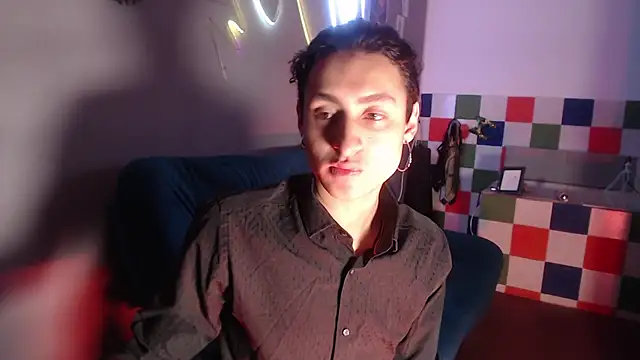 tommycollinnss online show from September 10, 2025, 11:31 am