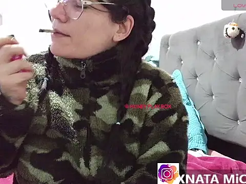 Snapshot of miichellemalvoa chatting on July 23, 2026, 5:27 am miichellemalvoa online show from July 23, 2026, 5:27 am