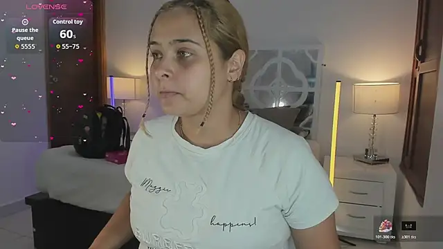 Snapshot of MikaelaStone chatting on February 28, 2026, 1:11 pm MikaelaStone online show from February 28, 2026, 1:11 pm